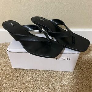 Women’s Kitten Heel Sandals